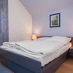 Welcome In - 4-17 Mit Balkon, Abstellraum Und Holzofen