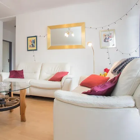 Welcome In - 4-17 Mit Balkon, Abstellraum Und Holzofen * ווינטרברג