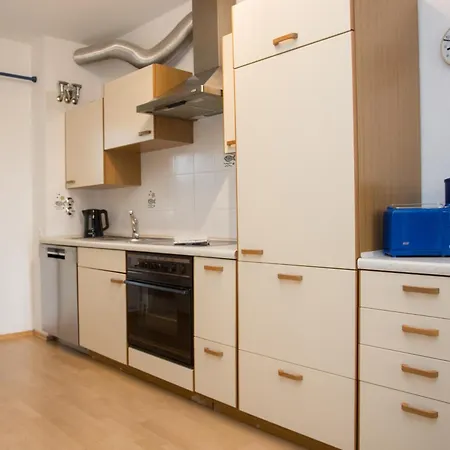 Welcome In - 4-17 Mit Balkon, Abstellraum Und Holzofen
